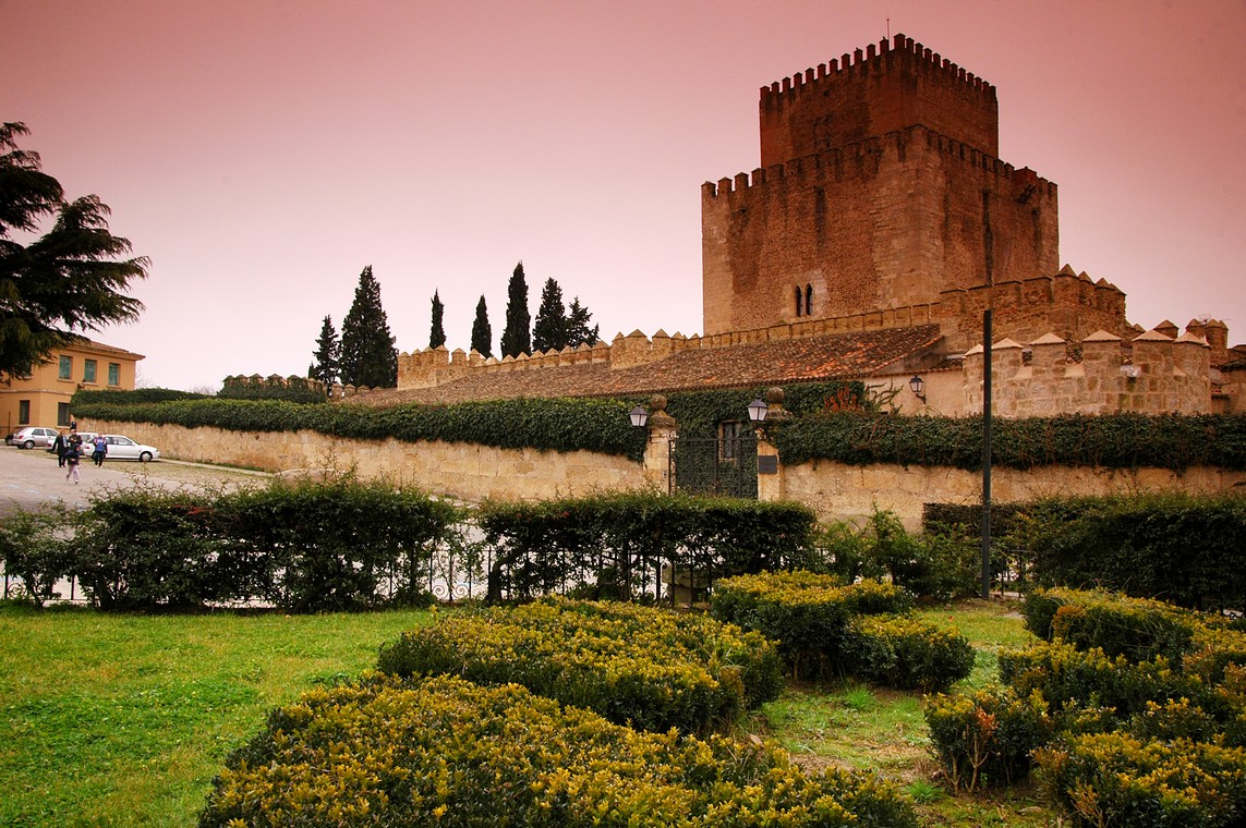 Contacta con Palacio Antigua Audiencia de Ciudad Rodrigo